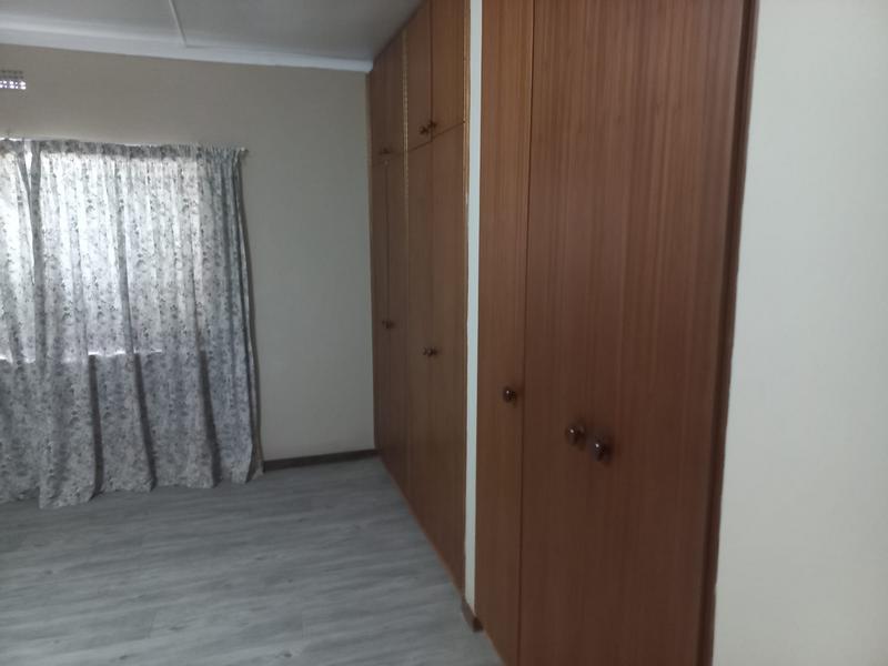 6 Bedroom Property for Sale in Klawer Western Cape